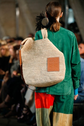 Loewe.