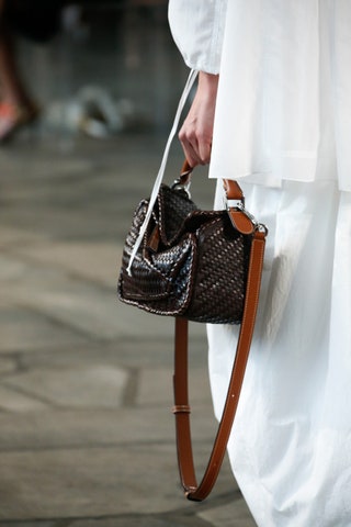 Loewe.
