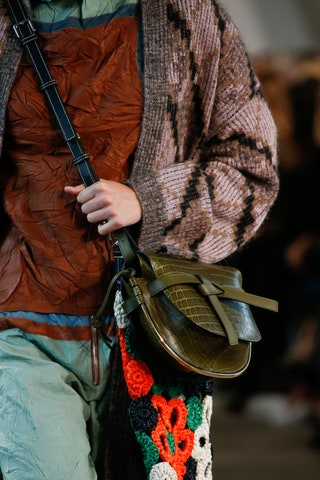 Loewe.
