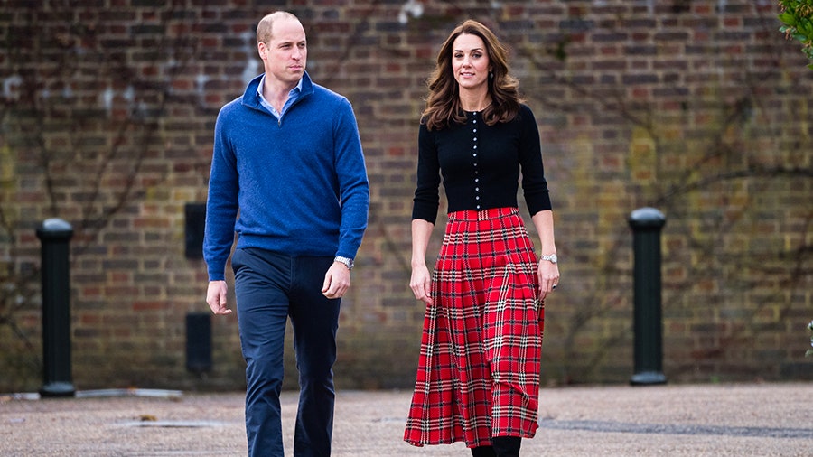 Кейт Миддлтон и принц Уильям на рождественском приеме в Кенсингтонском дворце фото