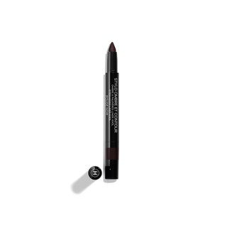 Cтойкие теникарандаш Stylo Ombre et Contour 08 Rouge Noir 2395 руб. Chanel.