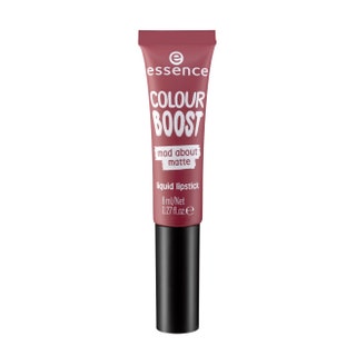Жидкая помада для губ Colour Boost Mad About Matte Essence.