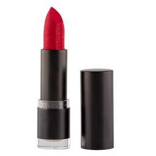 Губная помада Ultimate Matt Lipstick Catrice.
