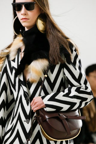 Loewe.