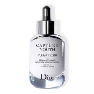 Сыворотка для упругости Capture Youth Plump Filler 7040 руб. Dior. За счет гиалуроновой кислоты делает кожу плотнее и...