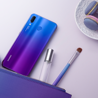Huawei представил новый смартфон nova 3