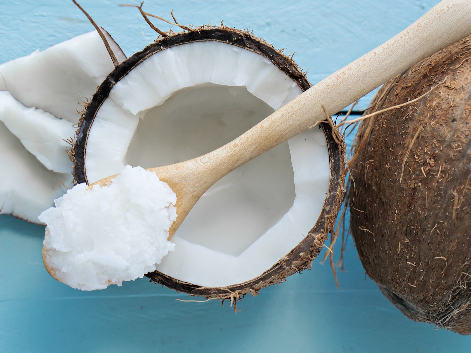 Oil pulling: зачем вам нужно начать полоскать рот кокосовым маслом