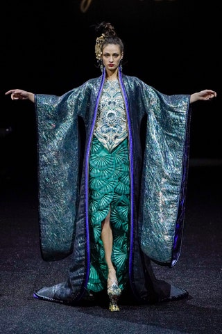 Guo Pei Haute Couture SS19.