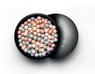 Корректирующая пудрашарики «Идеальный оттенок» Avon True.