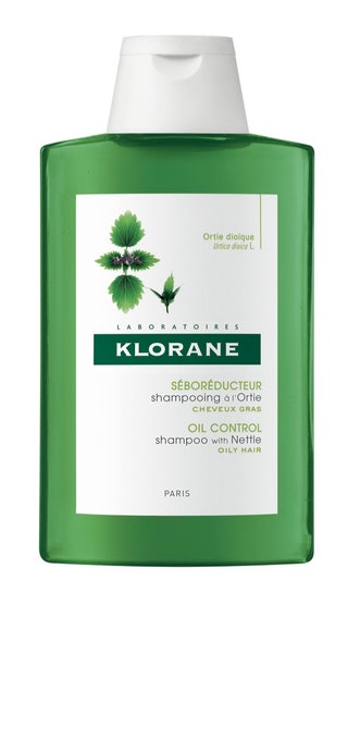 Klorane себорегулирующий шампунь с экстрактом крапивы.