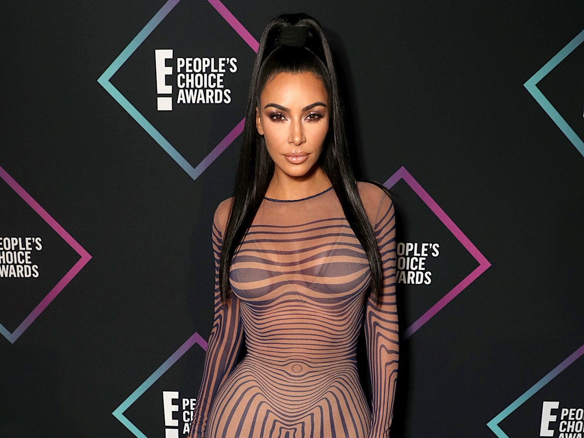 People's Choice Awards 2018: Ким Кардашьян, Виктория Бекхэм, Мила Кунис и другие звезды на красной дорожке