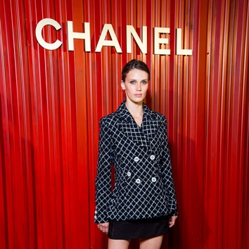 В Москве прошел показ Chanel Métiers d’art Paris-Hamburg