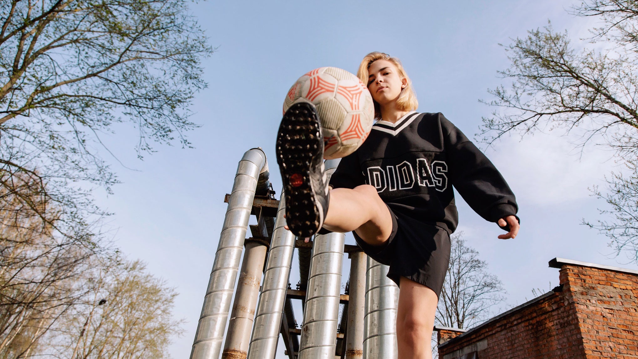 Женский футбол о самой большой школе в России и Европе