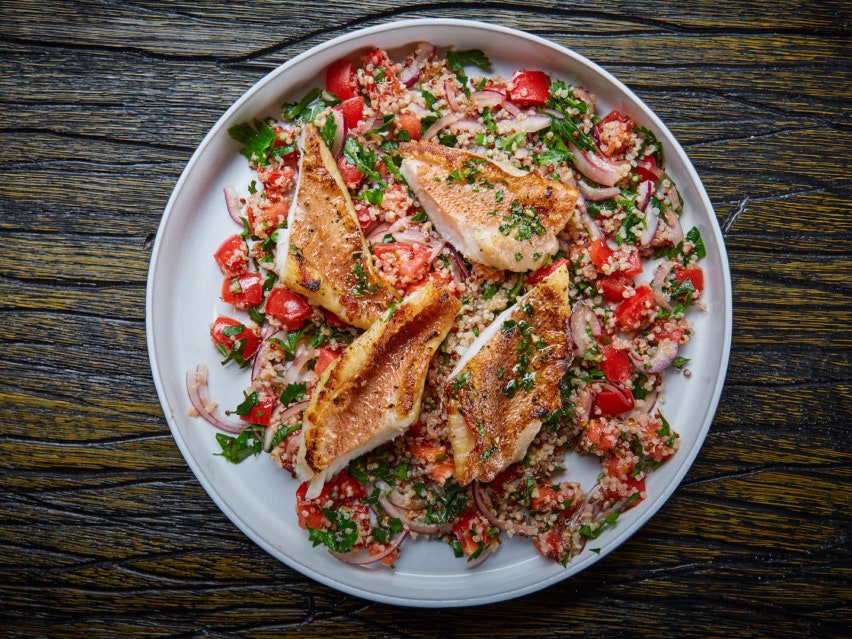 6 простых рецептов для вкусного ужина от шефов ведущих ресторанов Москвы