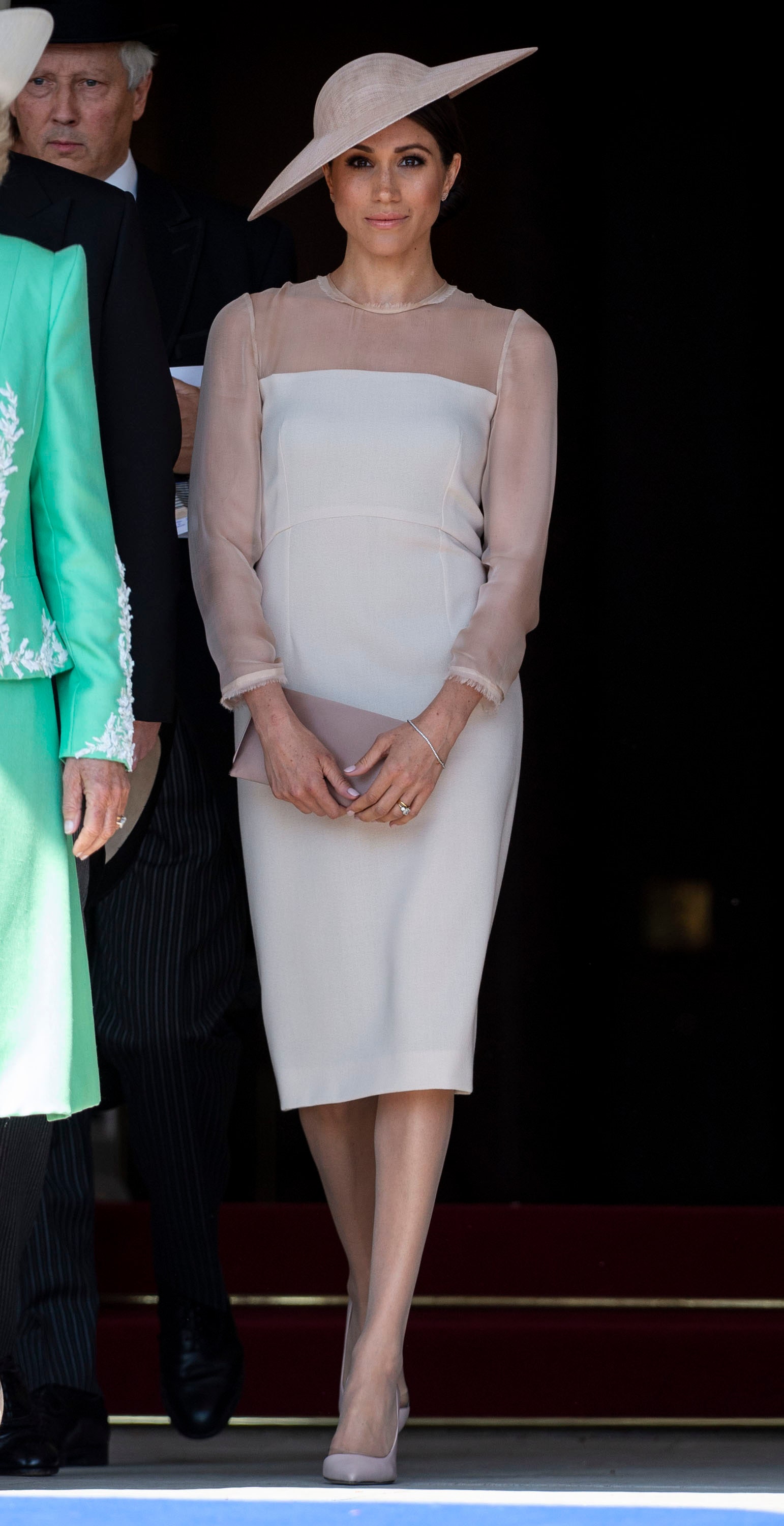 Меган Маркл фото в одежде нежнорозового цвета