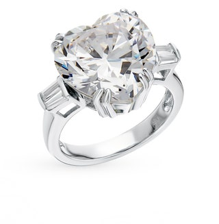 Серебряное кольцо с фианитом 2490 рублей Sunlight.