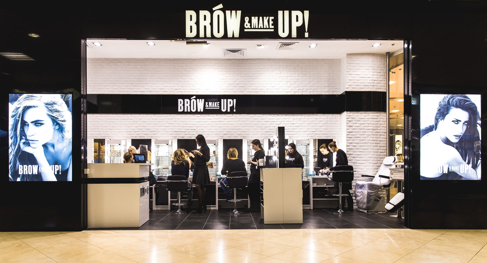 Сеть броубаров Brow Up  Make Up предлагает обновленное меню и дарит скидки