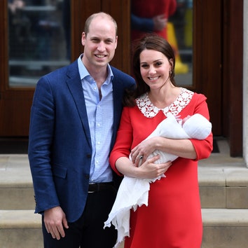 Супер-мама: Кейт Миддлтон отвела старшего сына в школу на следующий день после рождения принца Луи