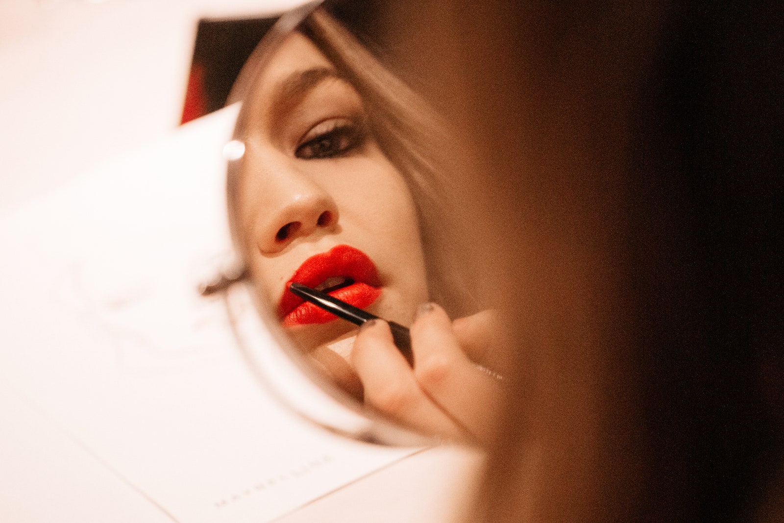 8 советов как повторить макияж Джиджи Хадид приемы табу и новая коллекция Gigi x Maybelline
