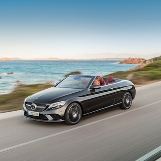 Mercedes-Benz представил новую спортивную версию автомобиля С-класса