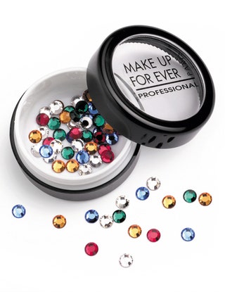 Стразы 900 руб. за упаковку Make Up For Ever.