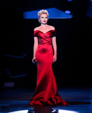 Полина Гагарина.