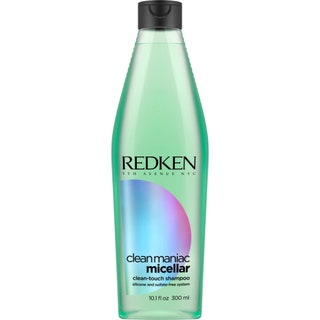 Мицеллярный шампунь Clean Maniac Micellar Shampoo 1650 руб. Redken.