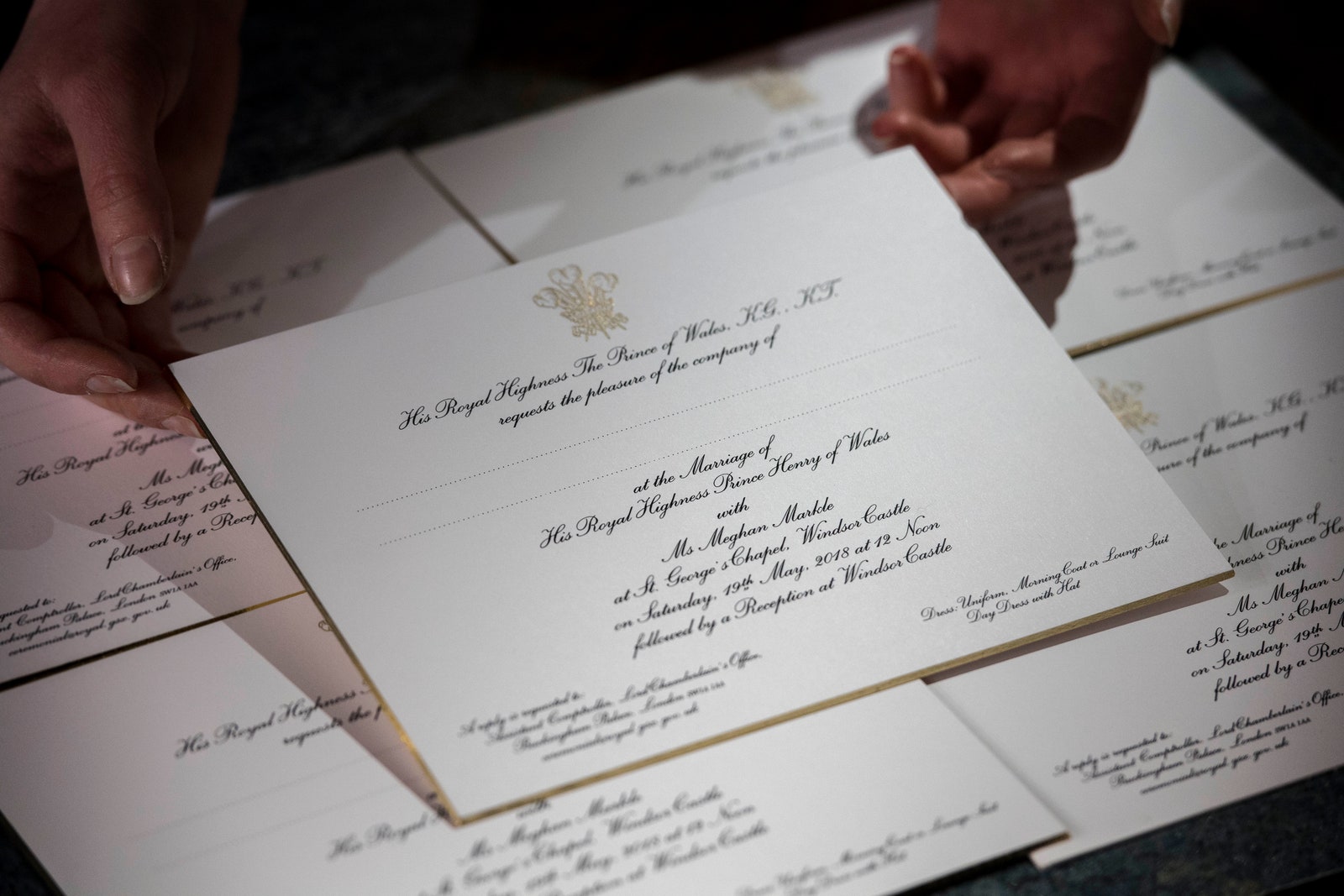 Как выглядят приглашения на свадьбу принца Гарри и Меган Маркл