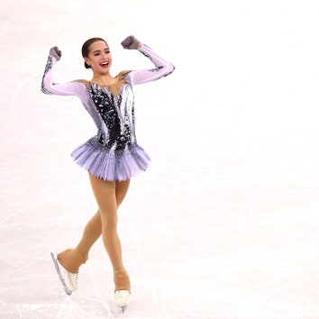 Фигуристки Алина Загитова и Евгения Медведева установили мировой рекорд на Олимпиаде в Пхенчхане