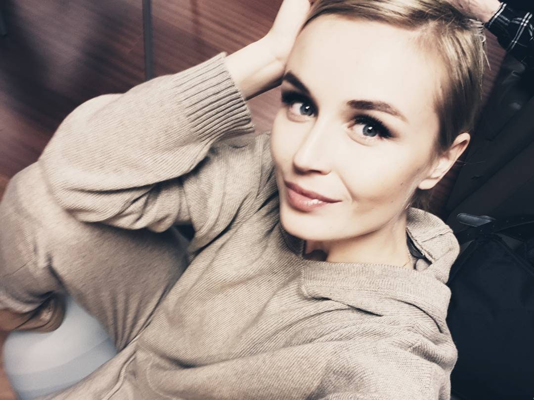 «Я стараюсь одеваться со вкусом»: Полина Гагарина о любимой одежде, стиле и импульсивных покупках