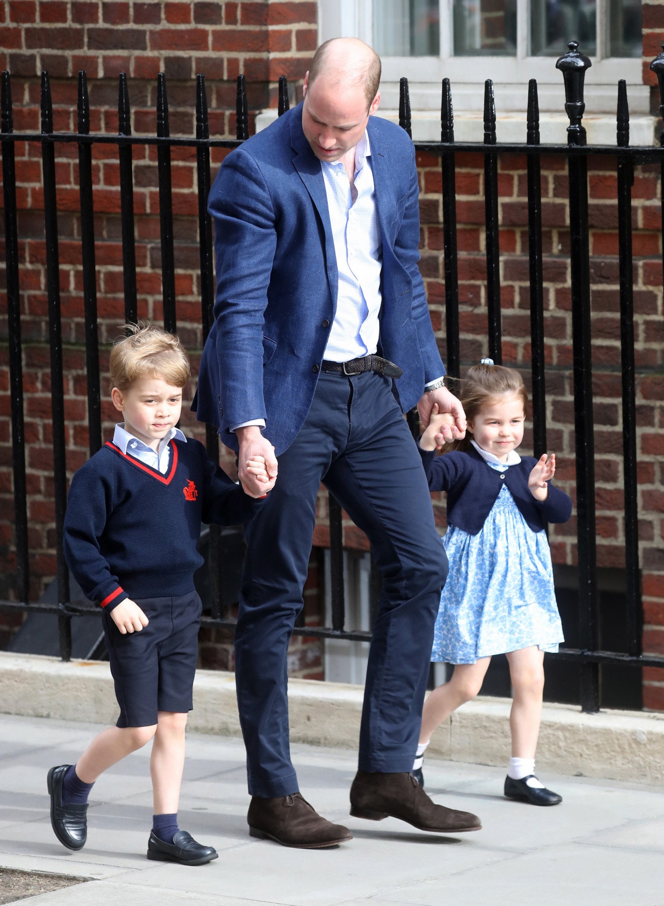 Принц Уильям с детьми Джорджем и Шарлоттой