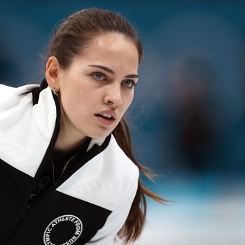 «Она вылитая Меган Фокс!»: российская керлингистка из Олимпийской сборной взорвала Instagram