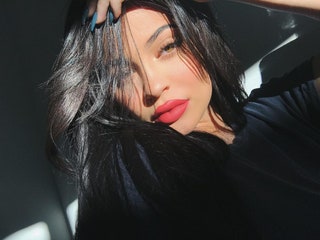 kyliejenner.