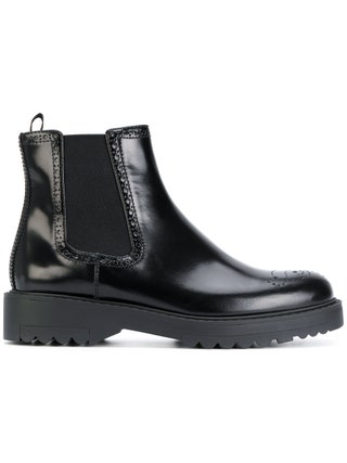 Prada . Цена 40 000 руб.