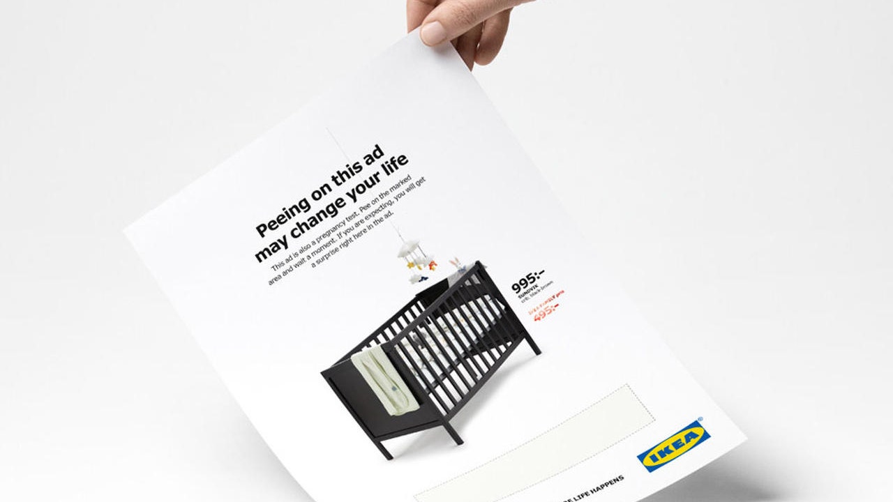 Рекламные листовки IKEA с тестом на беременность две полоски дают скидку 50  на детскую мебель