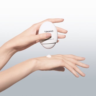 Chanel представляет крем для рук и ногтей La Crème Main