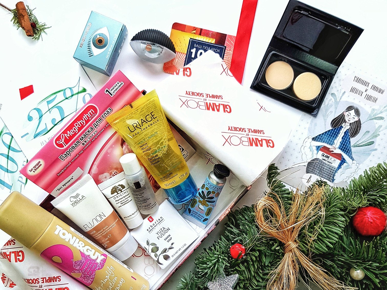 Разбираем декабрьскую коробочку Glambox!