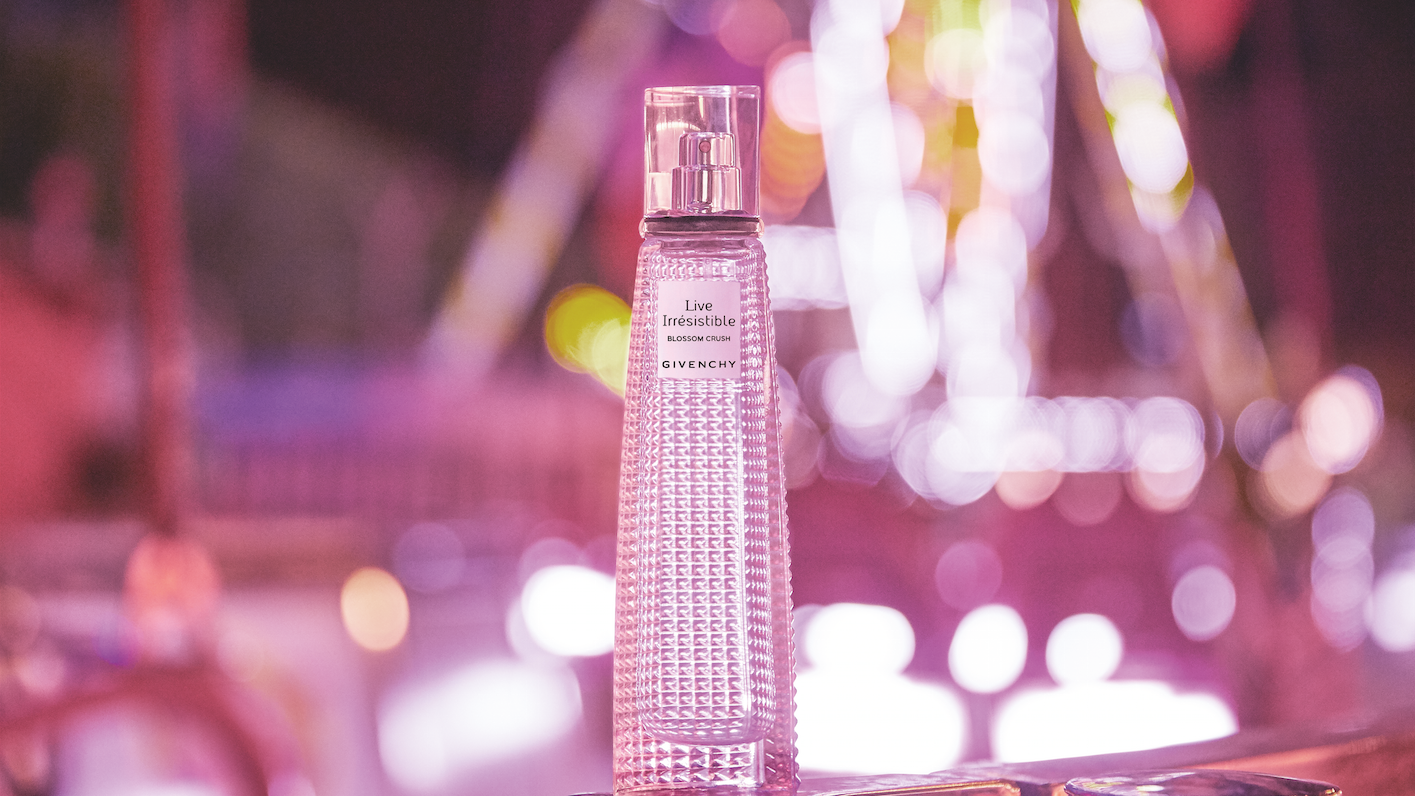 Givenchy представляет новую версию аромата Live Irrsistible — Blossom Crush