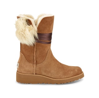 UGG.