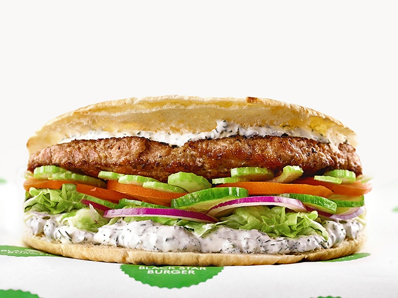 Правильный фастфуд: Black Star Burger представил ЗОЖ-бургер