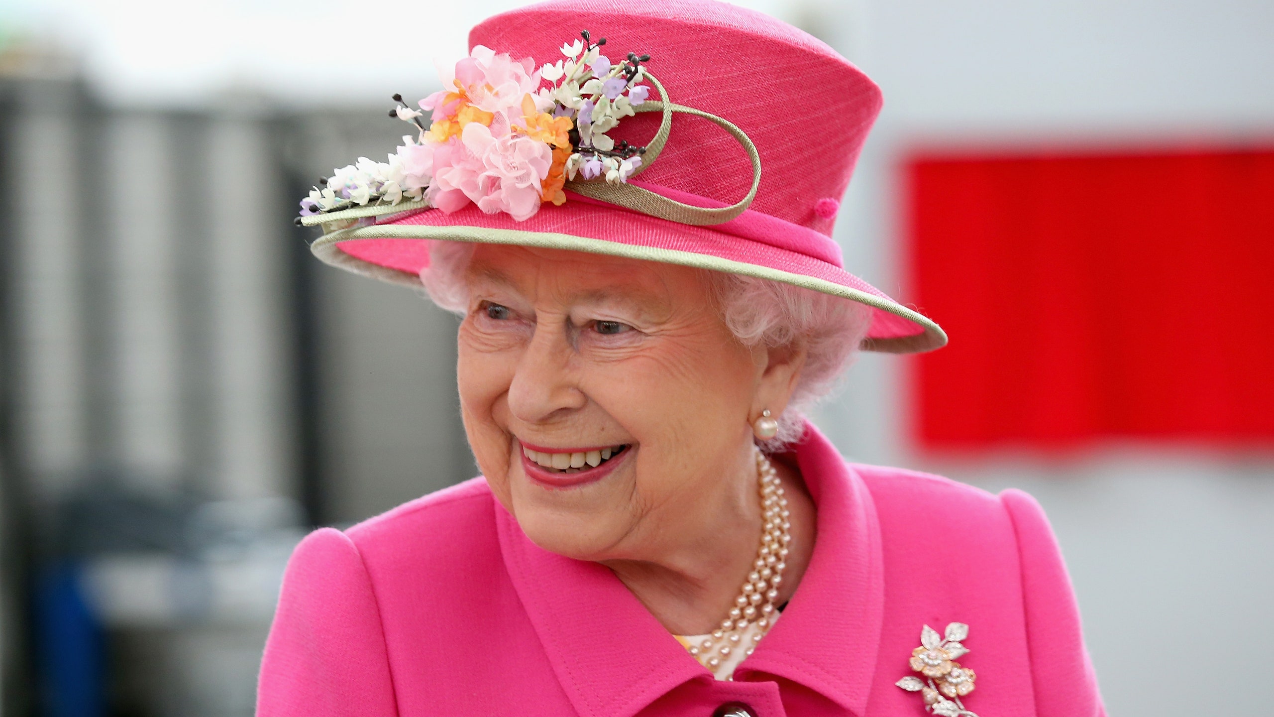 Офшоры Елизаветы II у британской королевы нашли 13 млн на Кайманах и Бермудах