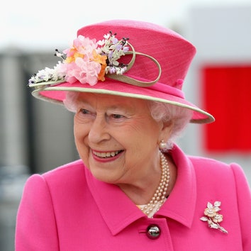 Елизавета II инвестировала более $13 млн в офшоры на Каймановых и Бермудских островах