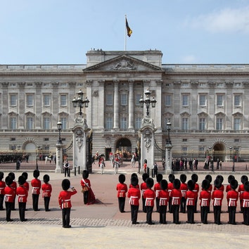 Королевскую резиденцию в Букингемском дворце освободят для туристов
