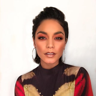 vanessahudgens. Ванесса Хадженс показывает осенний макияж каким он должен быть бронзовая помада и коралловые тени.