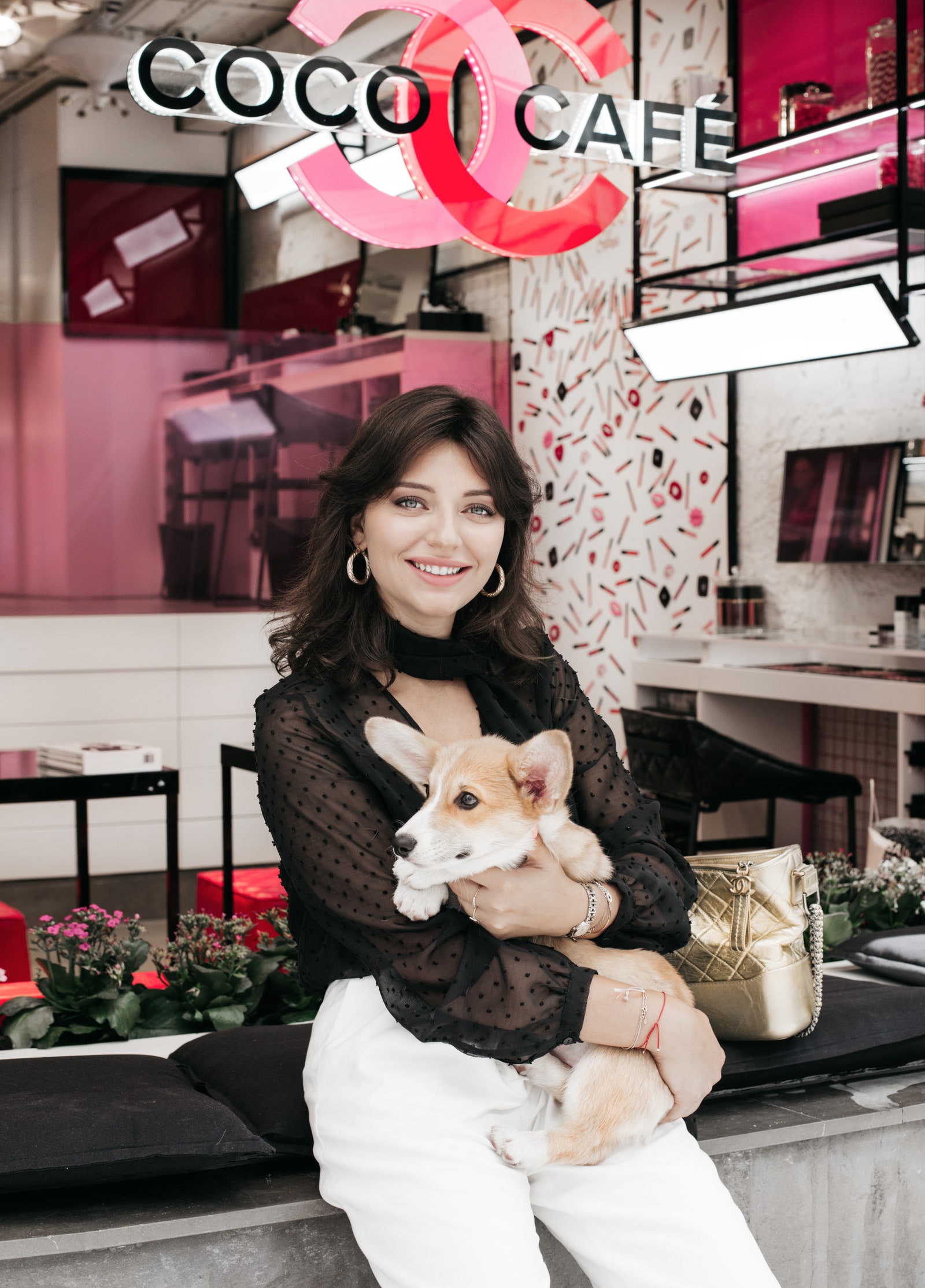 Катя в Chanel Coco Cafe