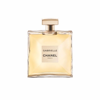 Парфюмерная вода Gabrielle 100 мл 12 000 руб. Chanel. Первый за 15 лет абсолютно новый аромат Chanel носит настоящее имя...