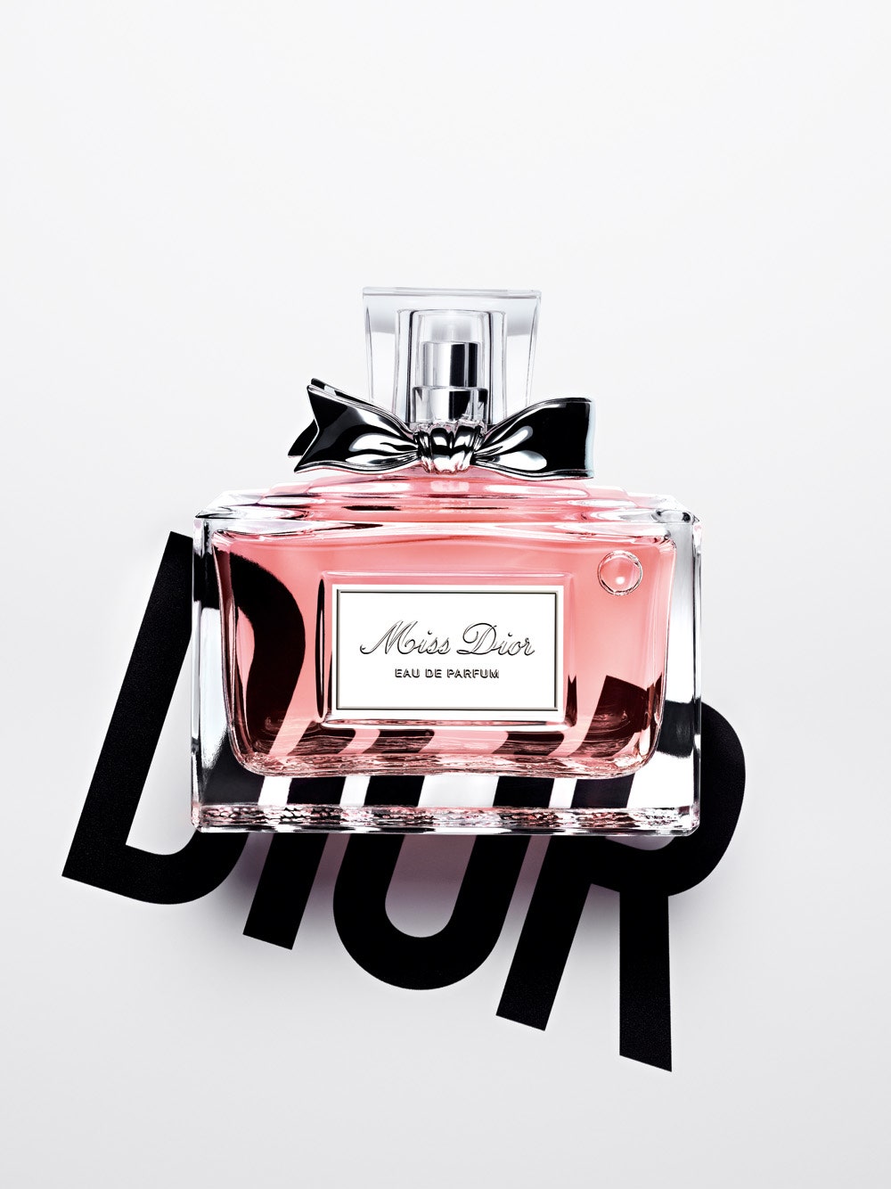 Miss Dior Eau de Parfum обновленную версию аромата представила Натали Портман