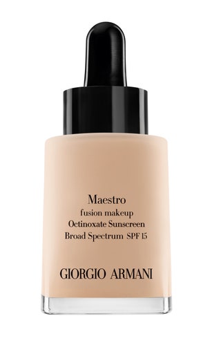 Тональная вуаль Giorgio Armani Maestro Fusion.