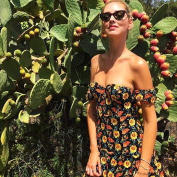 Как одеваются девушки летом: 100 образов из Instagram, которые легко повторить