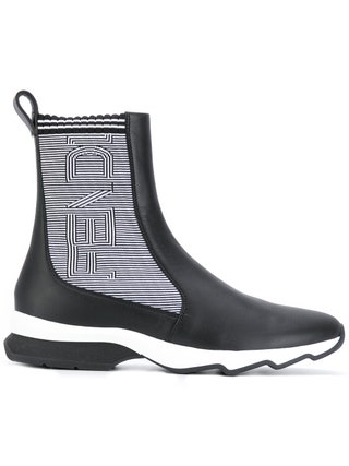 Сапоги  53 873 руб. Fendi .